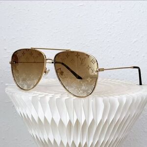 <AUTHENTIC>LV Monogram Gradient Aviator Sunglasses